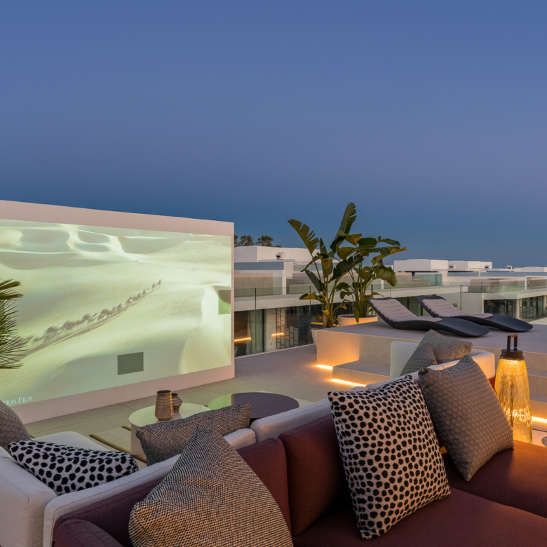 Key Ready in Marbella (Ref: DOSI-1632)