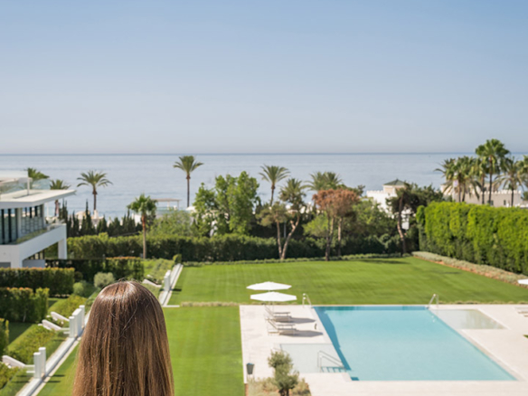 Key Ready in Marbella (Ref: DOSI-1632)