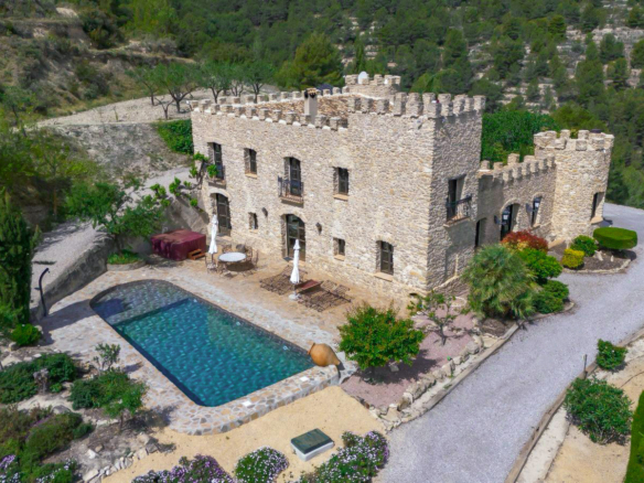 Historic Property in Relleu (Ref: DOSI-574)