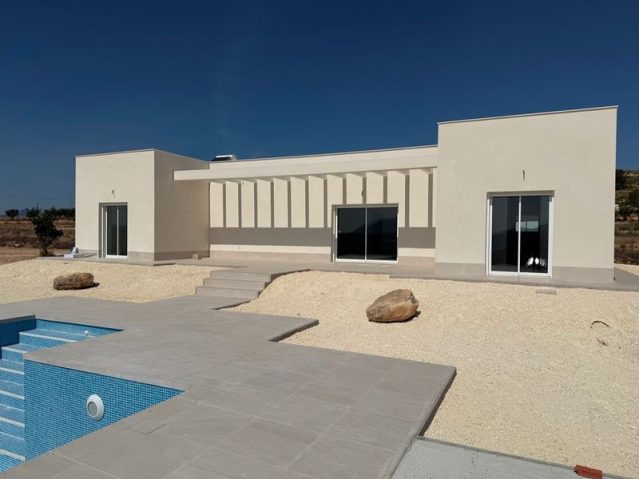 villa in Pinoso (Ref: CC0527)
