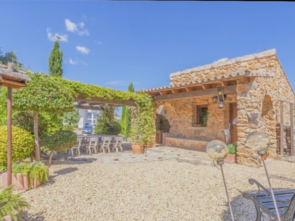 Luxurious Property in Monte Pego (Ref: DOSI-1147)