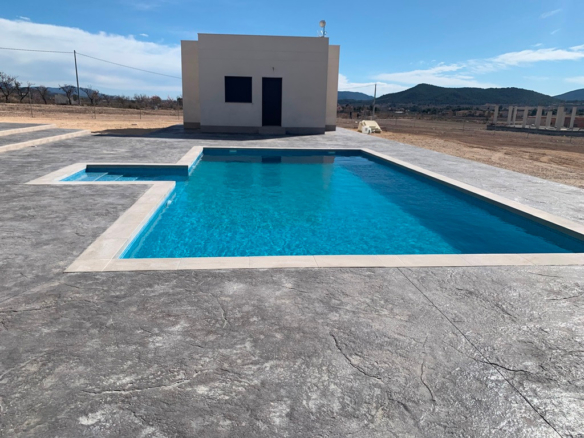 Villa in Pinoso (Ref: AM-PINUBE)