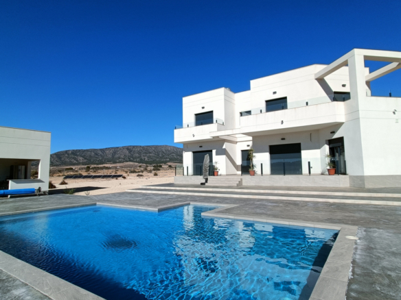 Villa in Pinoso (Ref: AM-PINUBE)