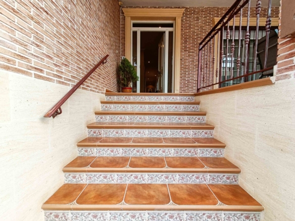 Townhouse in Hondón de los Frailes (Ref: AM-HFCNS)