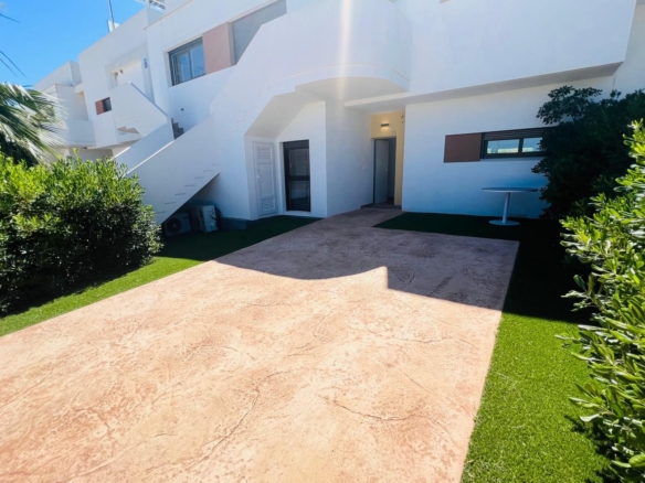 Apartment / Flat in Entre Naranjo – Vistabella Golf (Ref: BC-ANJA-D)