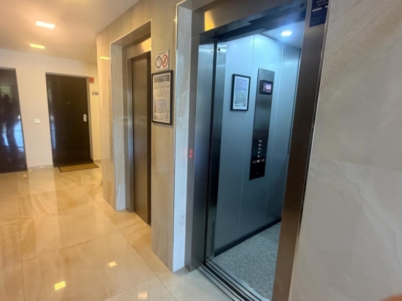 Apartment / Flat in Los Altos (Ref: BC-JOSA-D)