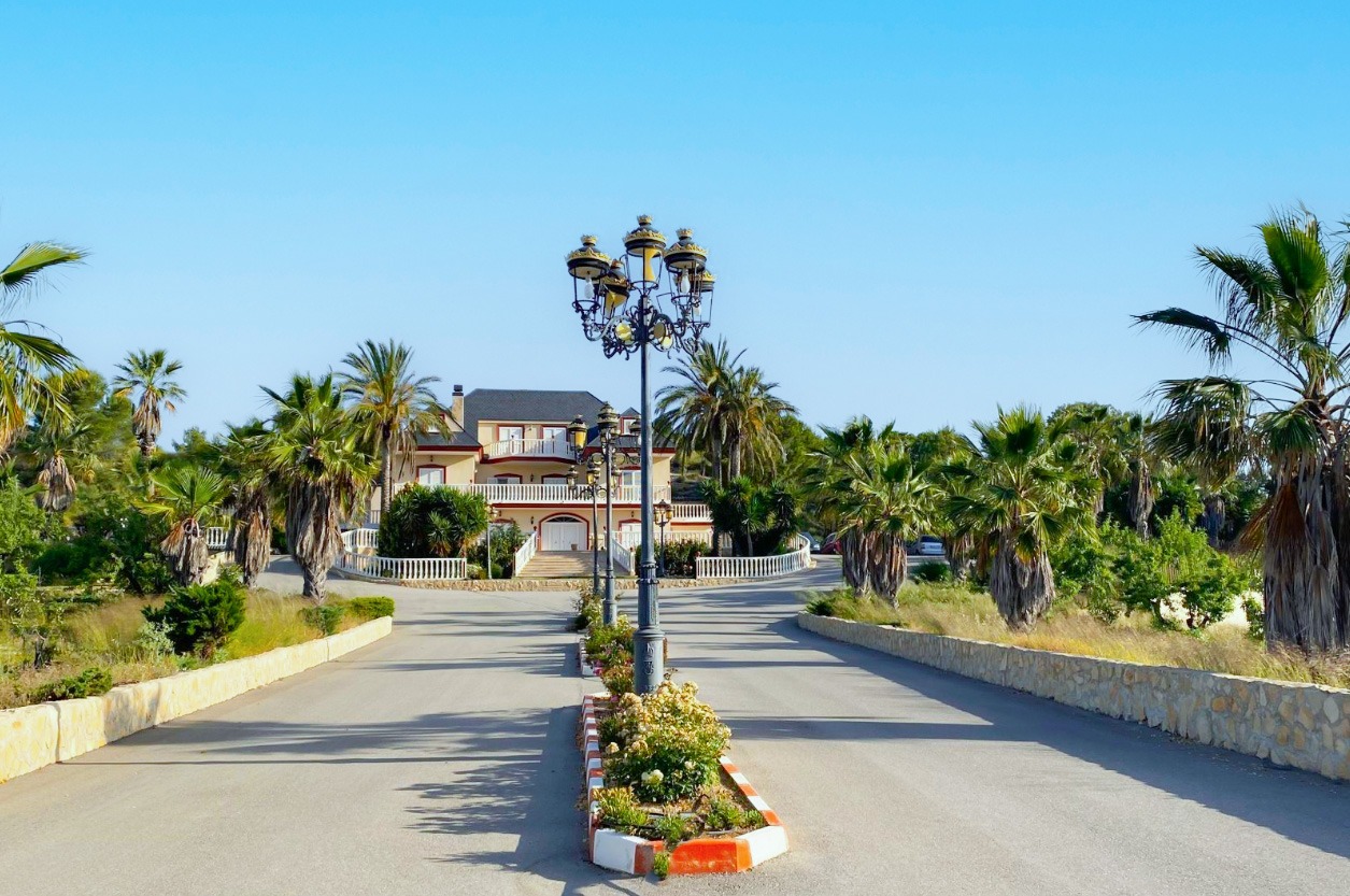 Country Estate in Jumilla (Ref: DOSI-2786)