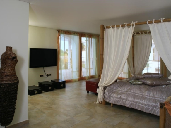 Luxurious Property in Monte Pego (Ref: DOSI-1147)