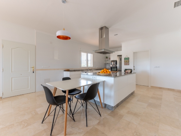 Country House in La Romana (Ref: DOSI-2555)