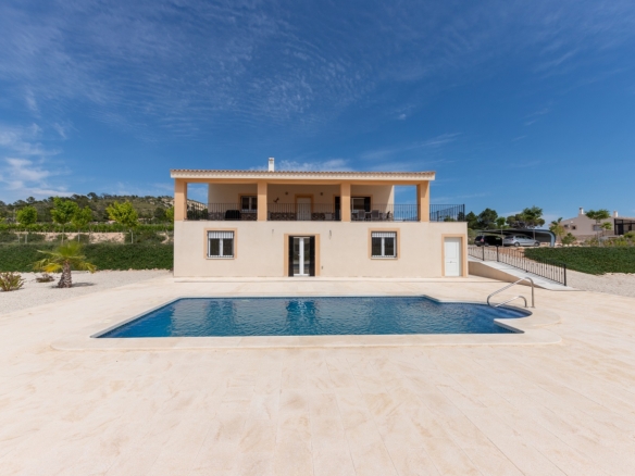 Country House in La Romana (Ref: DOSI-2555)