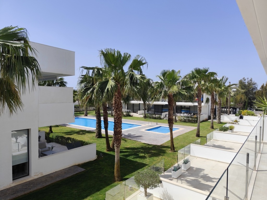 full_1536789_66469503-1-1 villa in Mar de Cristal (Ref: SR2009)