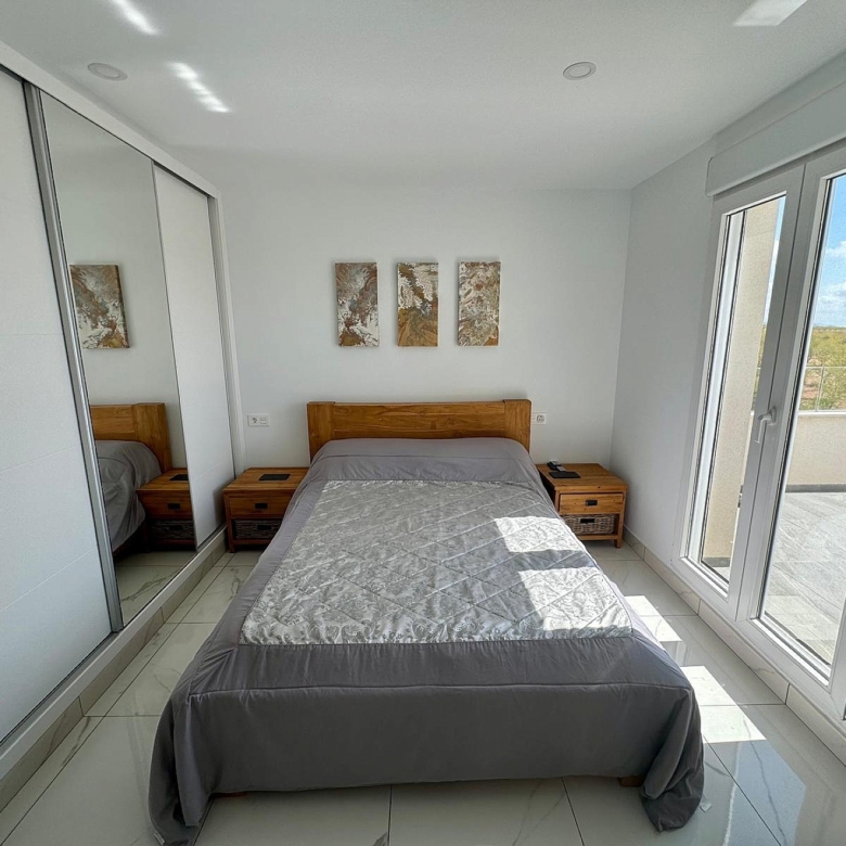 Luxurious Property in El Pinós (Ref: DOSI-3637)
