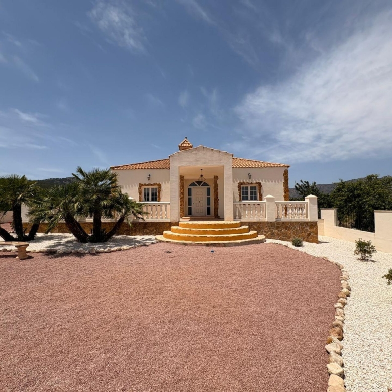 Modern Villa in Salinas (Ref: DOSI-3542)