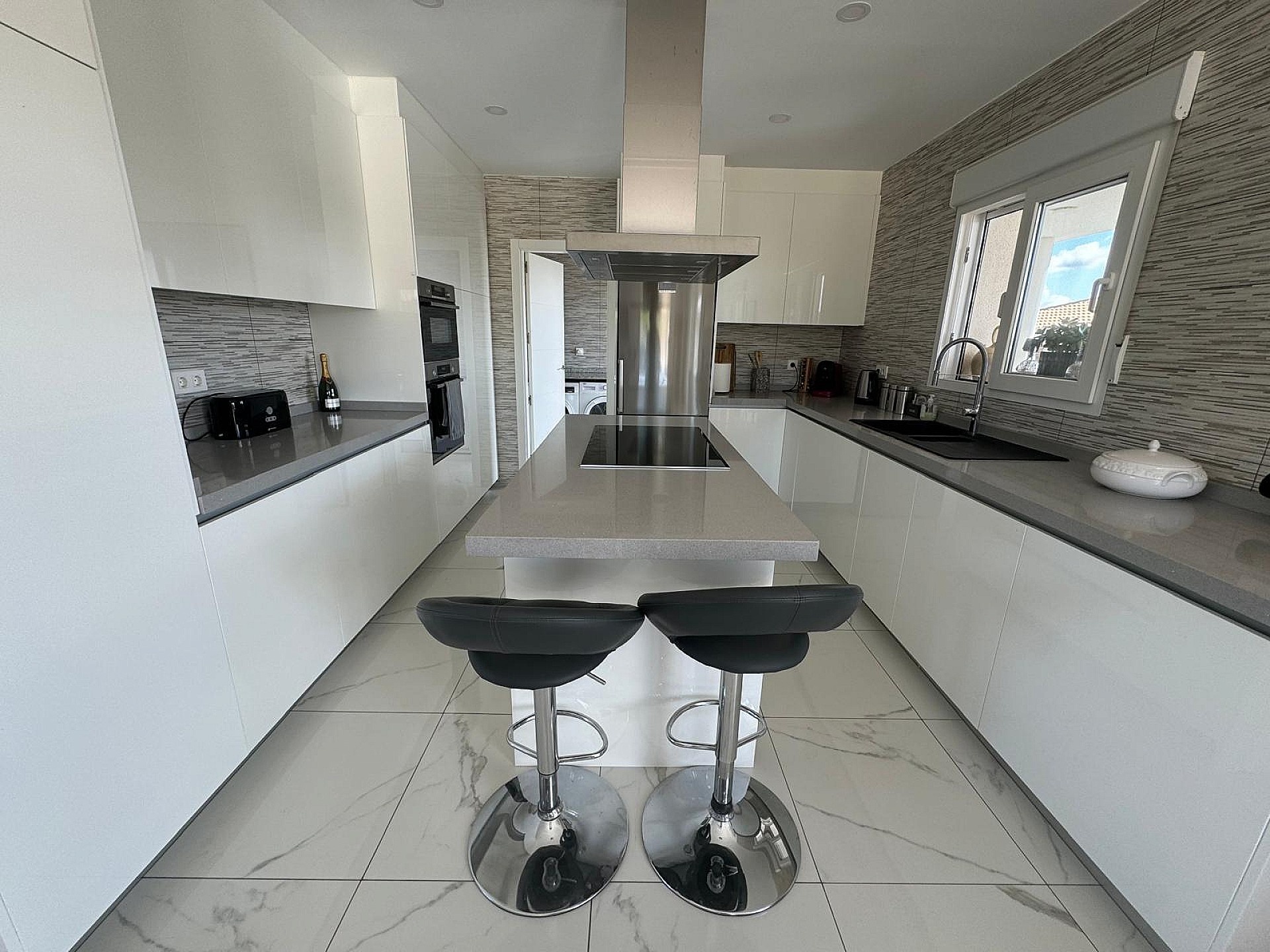 Luxurious Property in El Pinós (Ref: DOSI-3637)