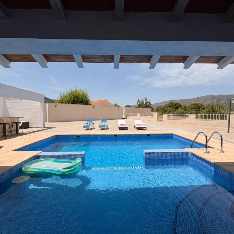 Modern Villa in Salinas (Ref: DOSI-3542)