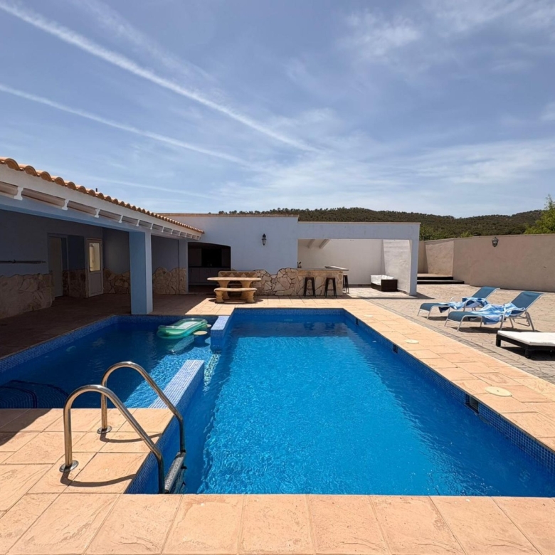Modern Villa in Salinas (Ref: DOSI-3542)
