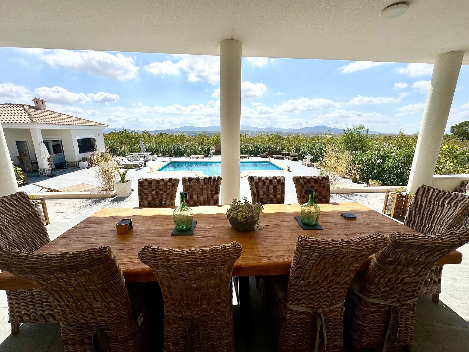Luxurious Property in El Pinós (Ref: DOSI-3637)