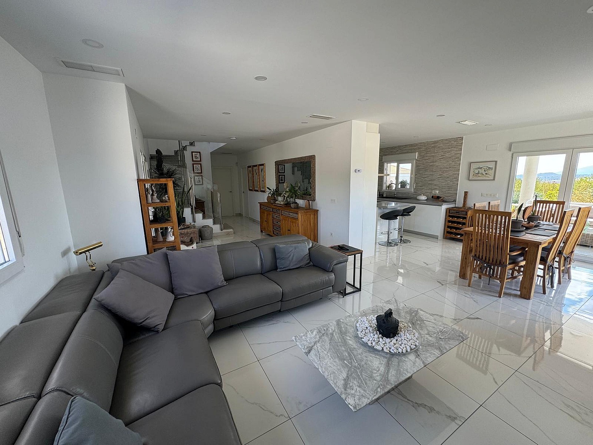 Luxurious Property in El Pinós (Ref: DOSI-3637)