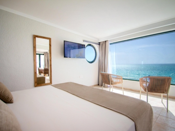 Hotel in Villajoyosa (Ref: DOSI-707)