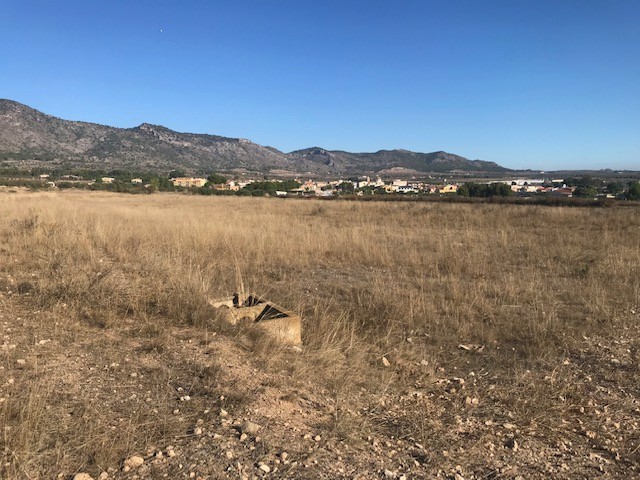 Plot in Salinas (Ref: SLN-JP98)