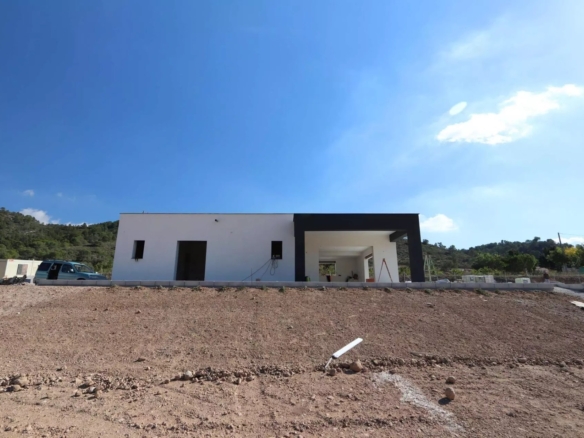 Villa in Pinoso (Ref: 9100)