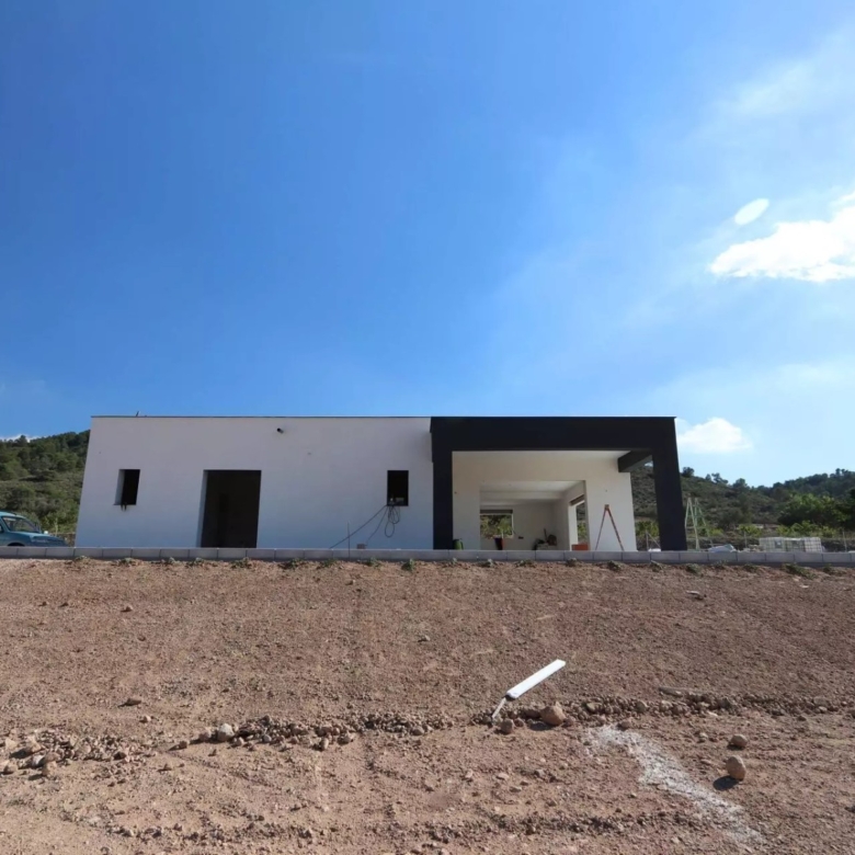 Villa in Pinoso (Ref: 9100)