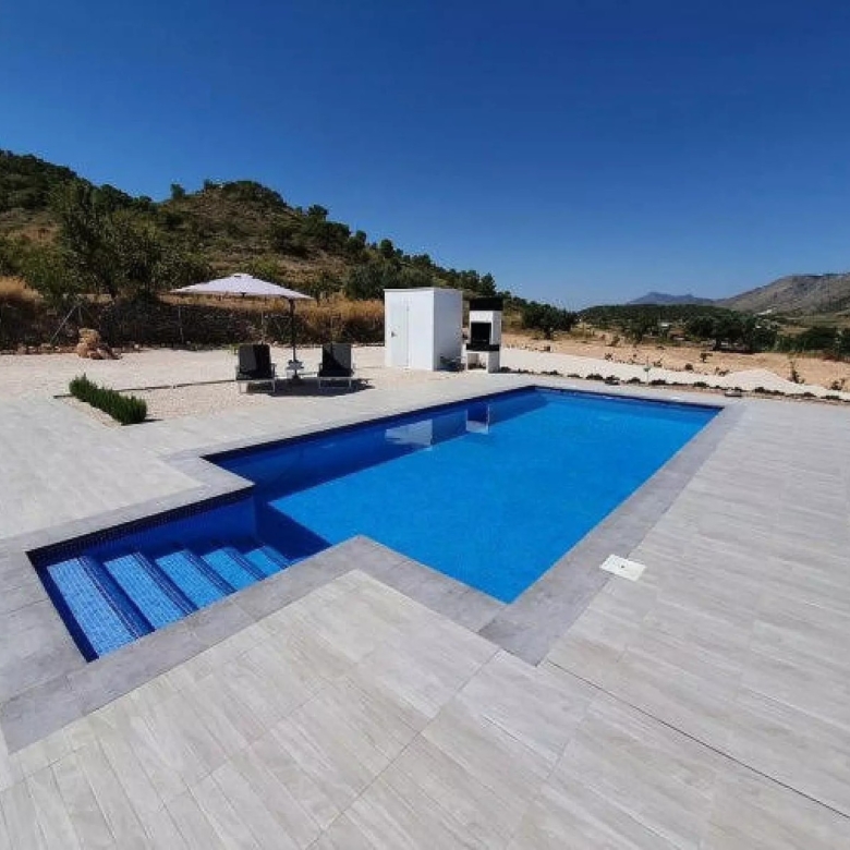 Villa in Pinoso (Ref: 9100)