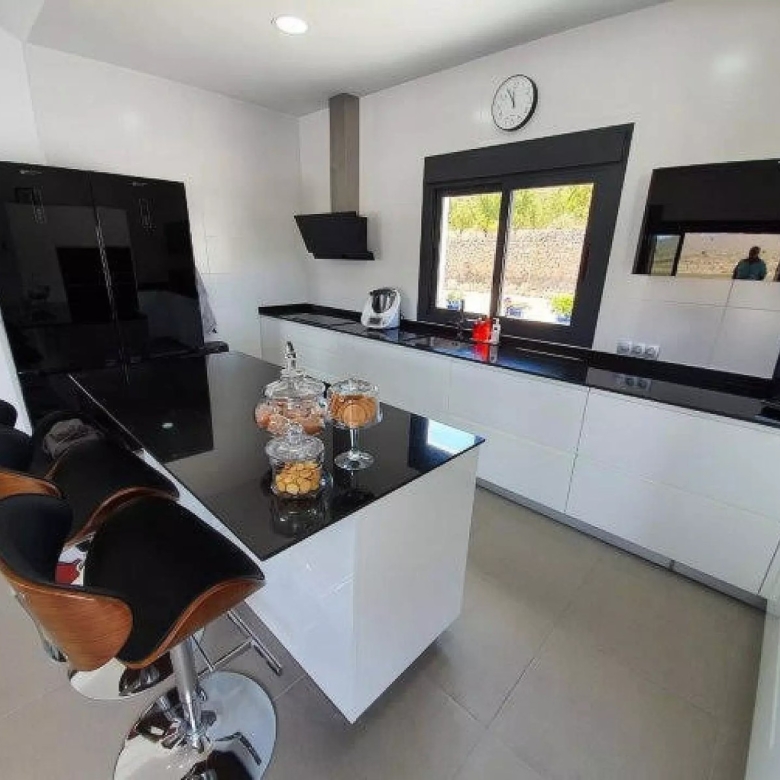 Villa in Pinoso (Ref: 9100)