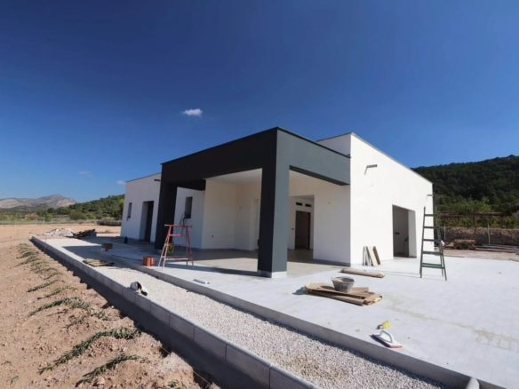 Villa in Pinoso (Ref: 9100)