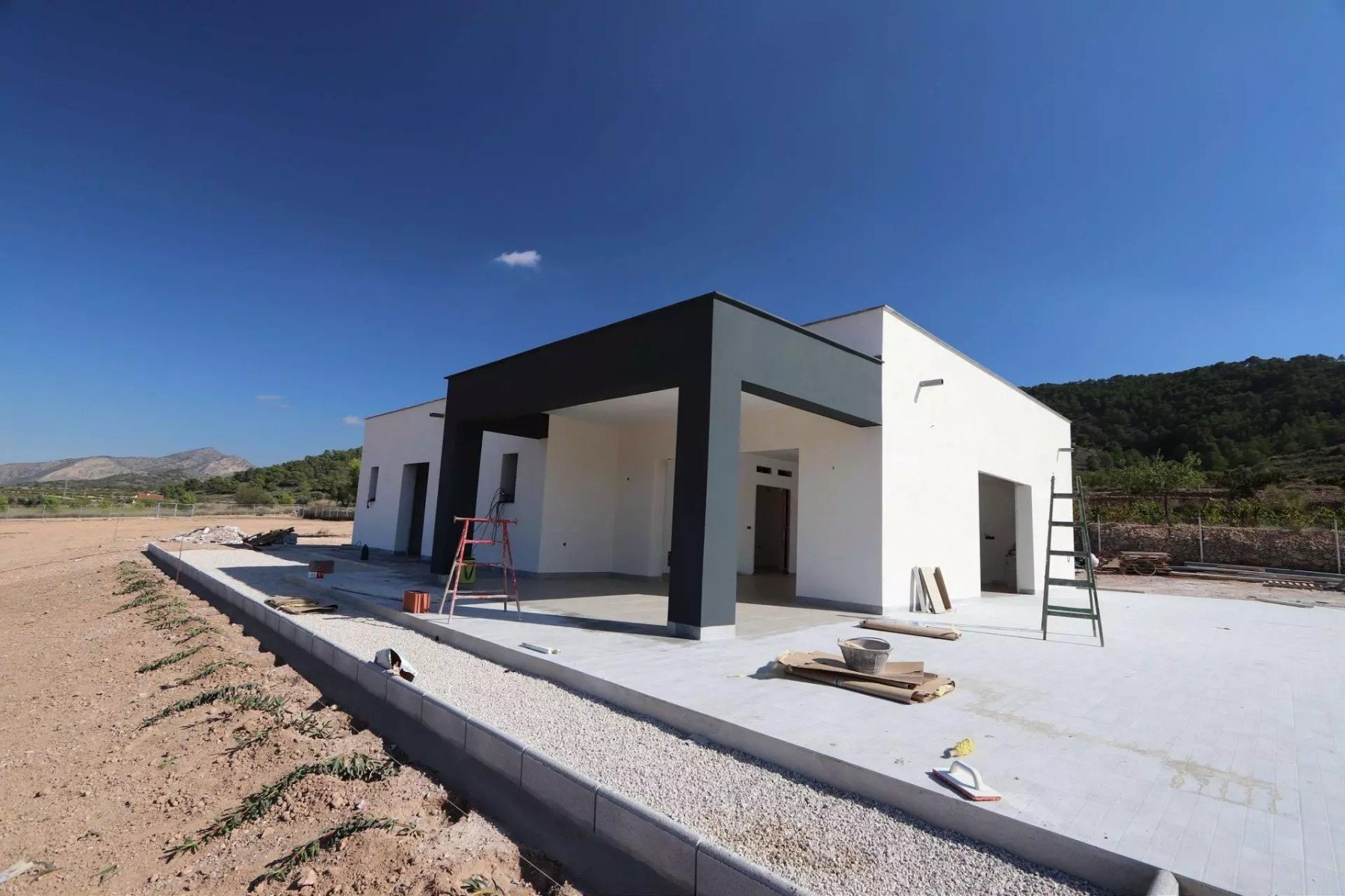 Villa in Pinoso (Ref: 9100)