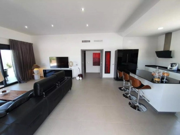 Villa in Pinoso (Ref: 9100)