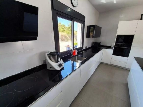 Villa in Pinoso (Ref: 9100)