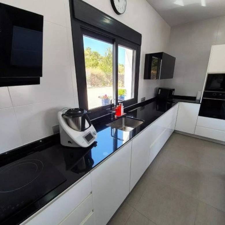 Villa in Pinoso (Ref: 9100)