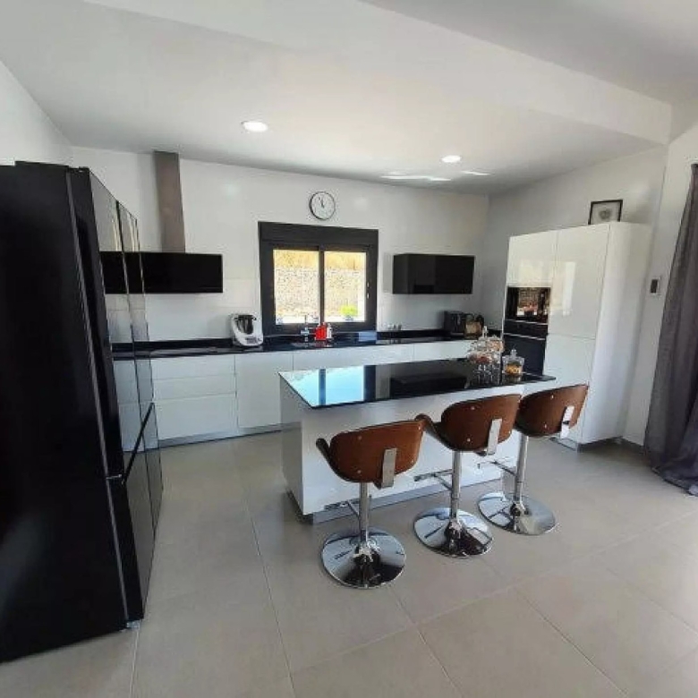 Villa in Pinoso (Ref: 9100)