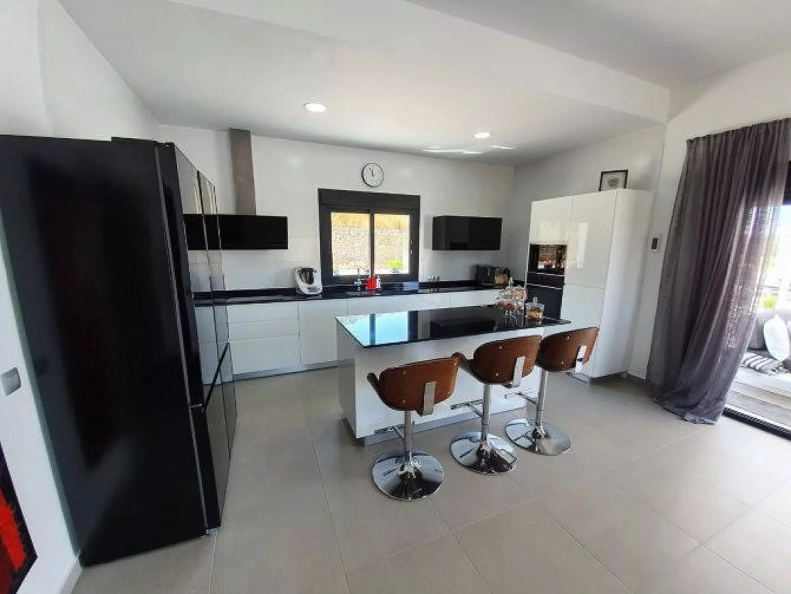 Villa in Pinoso (Ref: 9100)