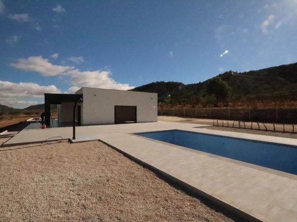 Villa in Pinoso (Ref: 9100)
