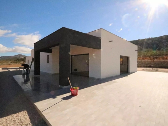 Villa in Pinoso (Ref: 9100)