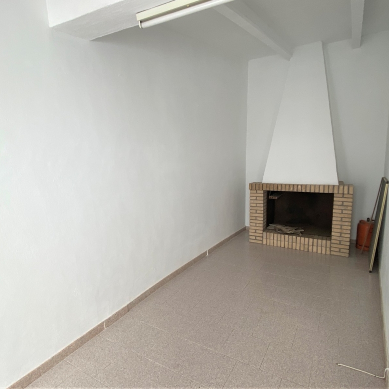 Townhouse in Sax (Ref: 23067)