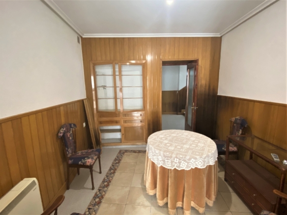 Townhouse in Sax (Ref: 23067)
