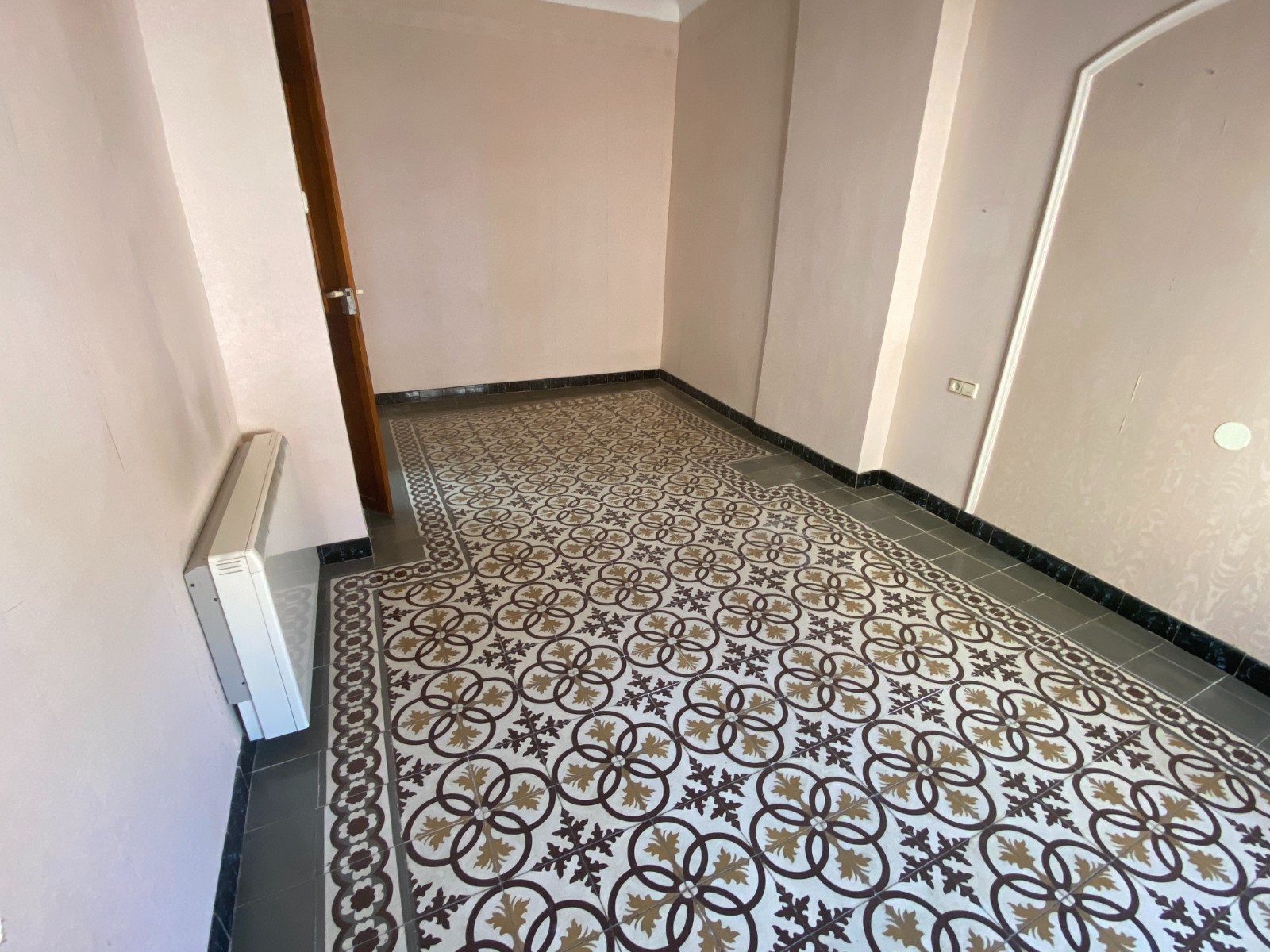 Townhouse in Sax (Ref: 23067)