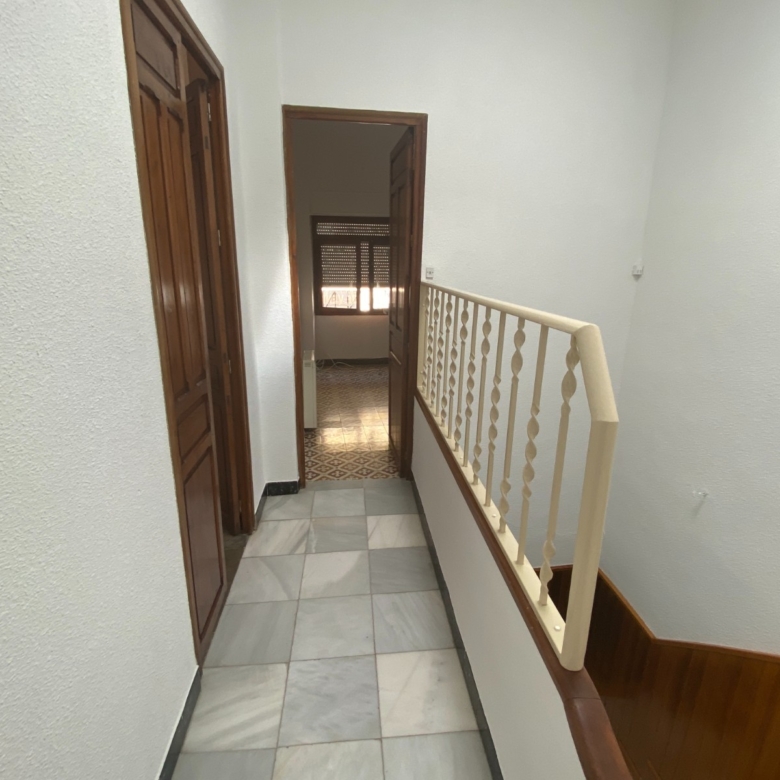 Townhouse in Sax (Ref: 23067)