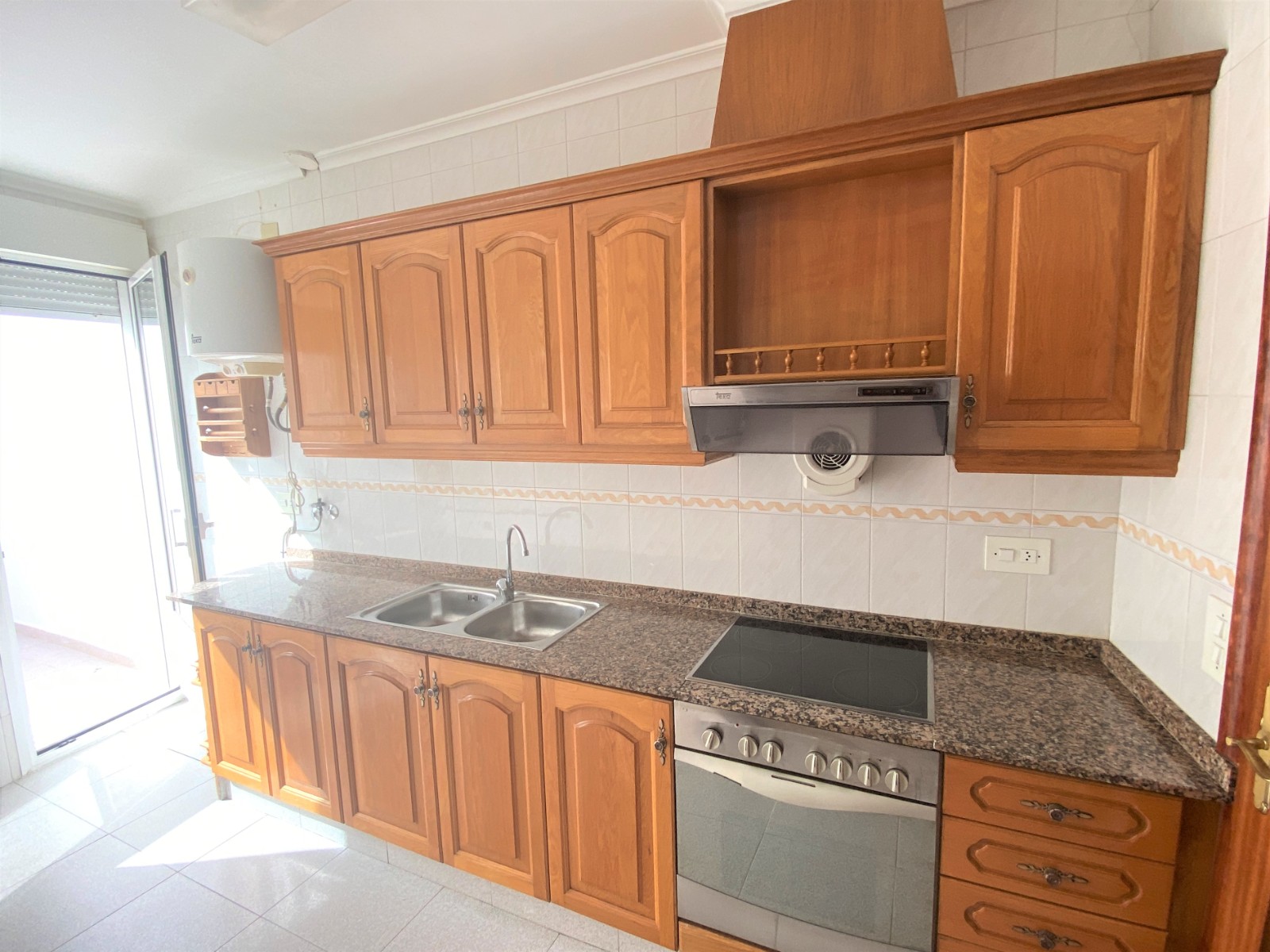 Townhouse in Sax (Ref: 23067)