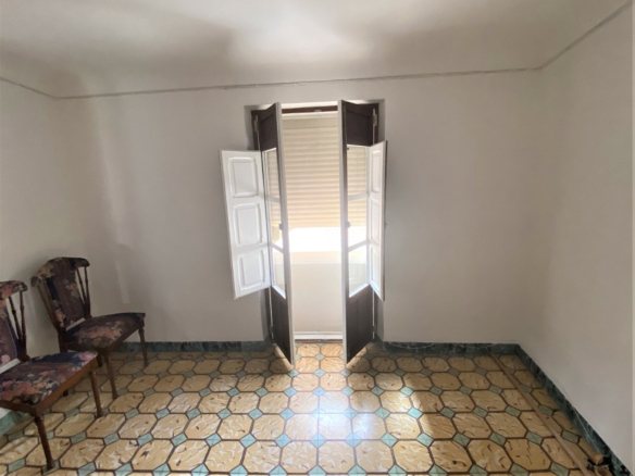 Townhouse in Sax (Ref: 23067)