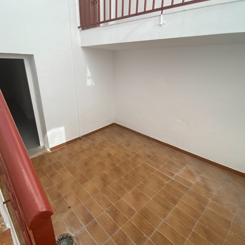 Townhouse in Sax (Ref: 23067)