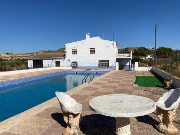 Country House in Sax (Ref: 18137)