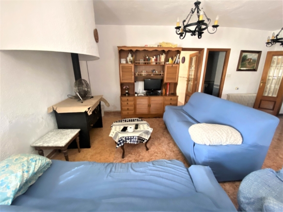 Country House in Sax (Ref: 18137)