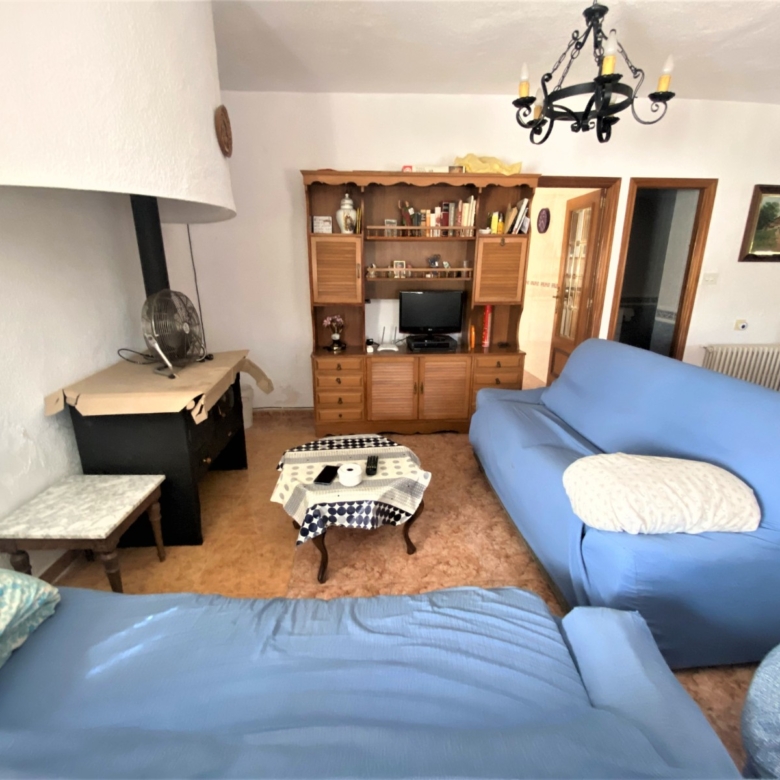 Country House in Sax (Ref: 18137)