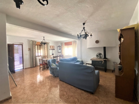 Country House in Sax (Ref: 18137)