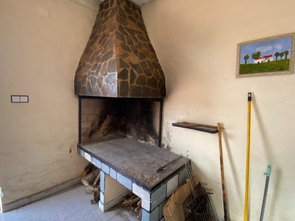 Country House in Sax (Ref: 18149)