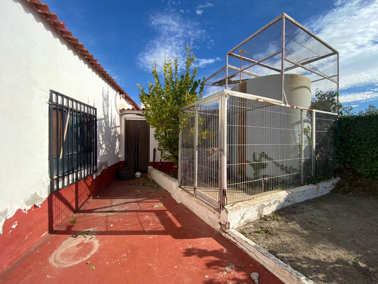 Country House in Sax (Ref: 18149)